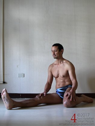 Stretching the quadriceps with one leg kneeling and the other leg straight. Neil Keleher. Sensational Yoga Poses.