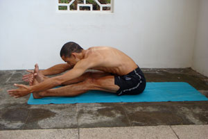 paschimotanasana