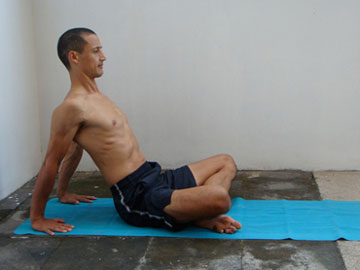 shoulder action for reverse plank, purvottanasana yoga pose