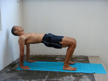 bharmanasana/ardha purvottanasana, table top pose