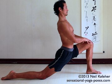 high lunge, yoga hip stretch, yoga for flexibility