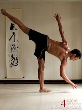 half moon pose (ardha chandrasana)