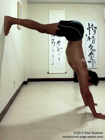 L shaped handstand using wall