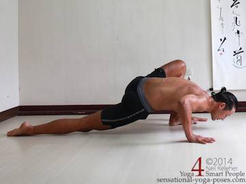 low lunge, low lunge with elbows bent, low lunge yoga push up, hip stretch, hip extensor stretch