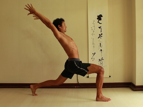 psoas stretch, erector spinae engage, spine bent back, pelvis tilting backwards