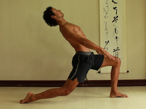 psoas stretch, erector spinae engage, spine bent back, pelvis tilting backwards