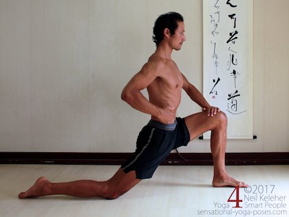 psoas stretch, high lunge with external obliques engaged