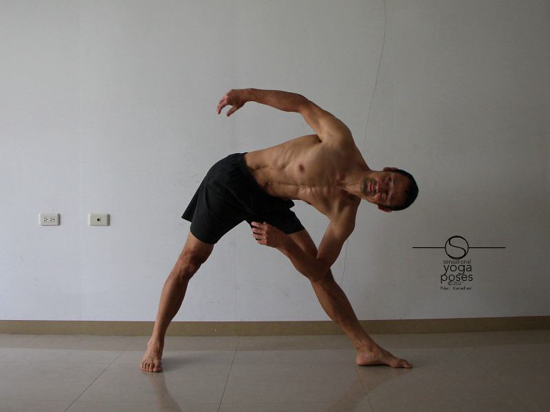 Standing Sidebend/Side-Stretch - Man Flow Yoga Pose Guide