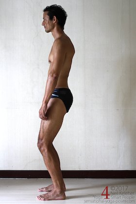  stående med lav ryg buet, prep position for stretching psoas major