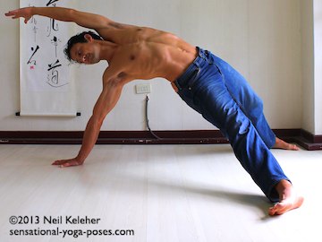 beginners yoga poses, beginners yoga workout, sensational yoga poses, basic yoga poses,  wide legged side plank yoga pose